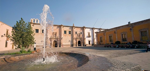 Rinconada de las Capuchinas, Lagos de Moreno