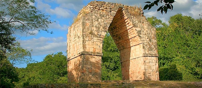 Zona Arqueológica de Kabah, Ticul