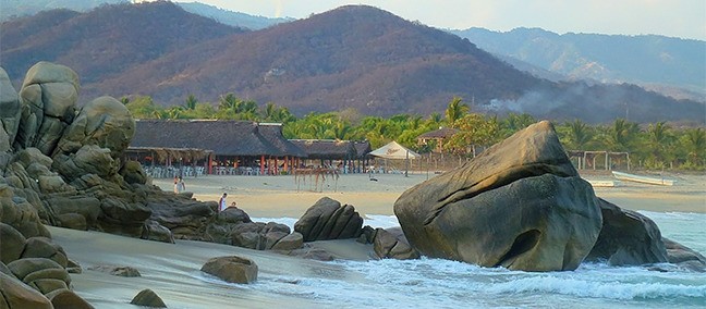 Playa Roca Blanca, Puerto Escondido