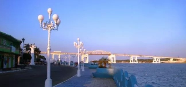 Malecón, Alvarado