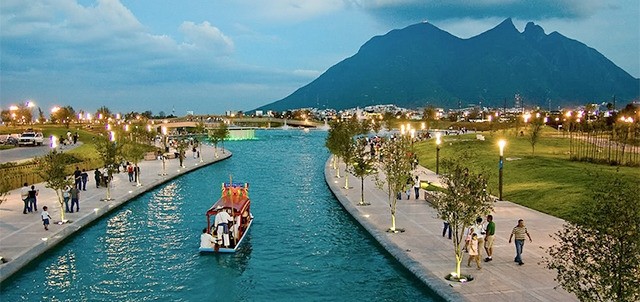 Paseo Santa Lucía, Monterrey