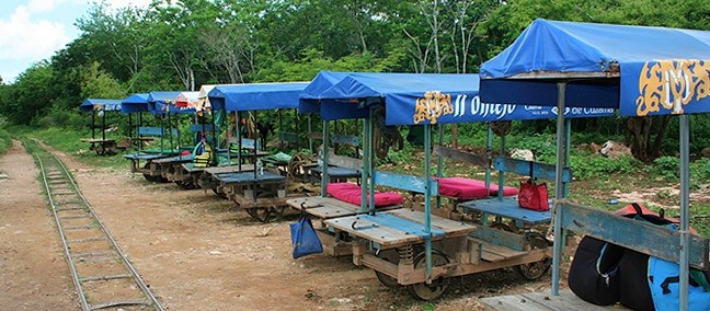 Truck ( Cenotes de Cuzamá ), Mérida