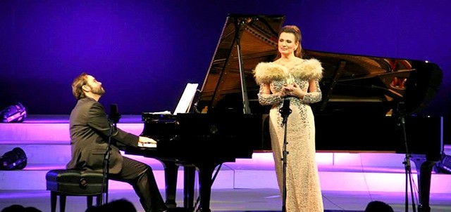 Festival Internacional Alfonso Ortiz Tirado, Álamos