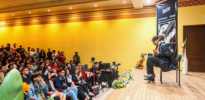 Feria Internacional de la Guitarra, Paracho