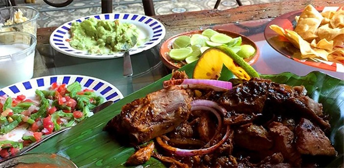 El Rey de Las Carnitas, Quiroga