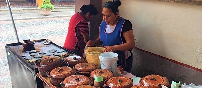 El Negrito Gorditas, Bernal