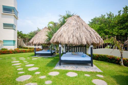Artisan Family Hotels, Chachalacas