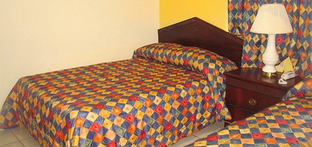 Ossi Inn, Matamoros