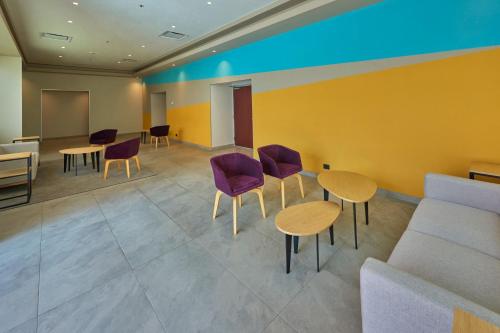 City Express Suites Toluca, Toluca