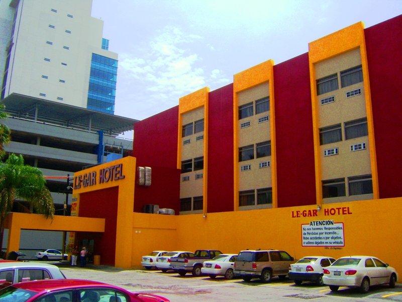 Le Gar, Monterrey