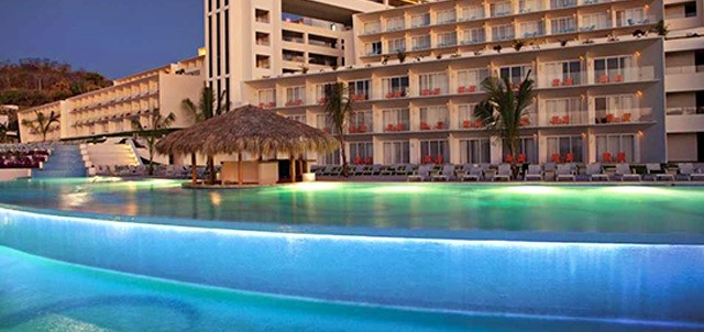 Secrets Huatulco, Huatulco