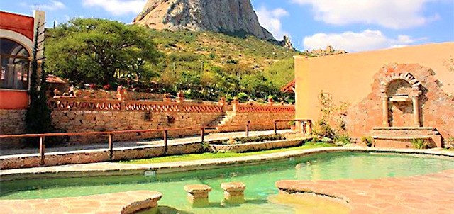 Centenario Arroyitos, Bernal