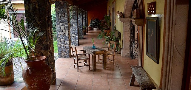 Mesón Santa Lucia, Mascota