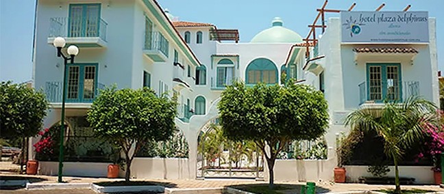 Plaza Delphinus, Huatulco
