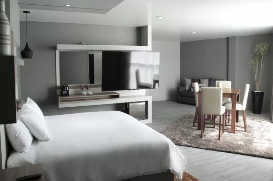 ESDUMA HK Hotel Pachuca, Pachuca