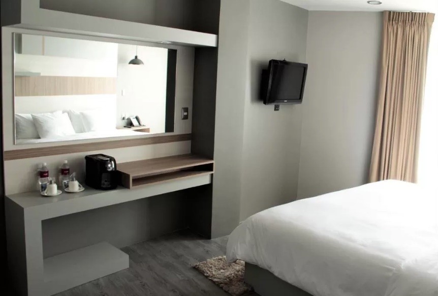 ESDUMA HK Hotel Pachuca, Pachuca