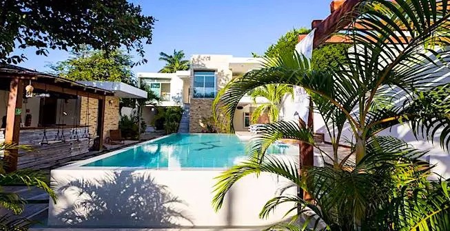 Sayab Hostel, Playa del Carmen