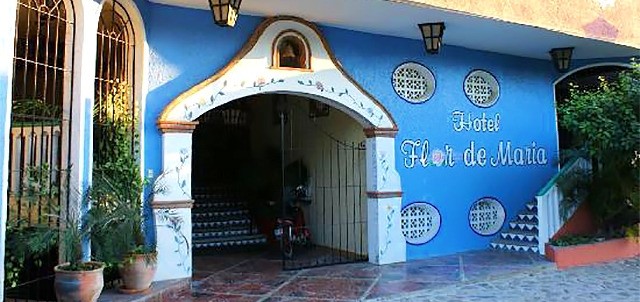 Flor de María, Puerto Escondido