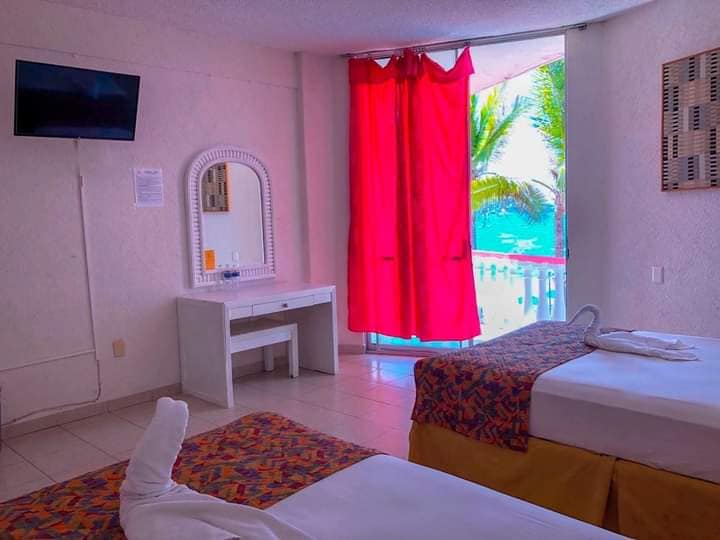 Maralisa, Acapulco