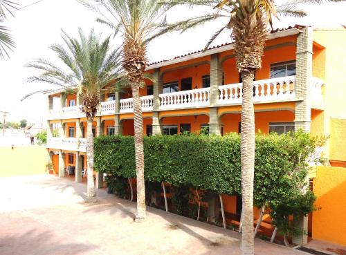 La Hacienda de la Langosta Roja, San Felipe