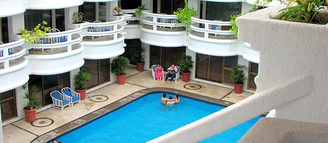 Plaza Manzanillo, Manzanillo