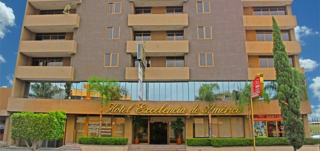 Excelencia de América, Moroleón